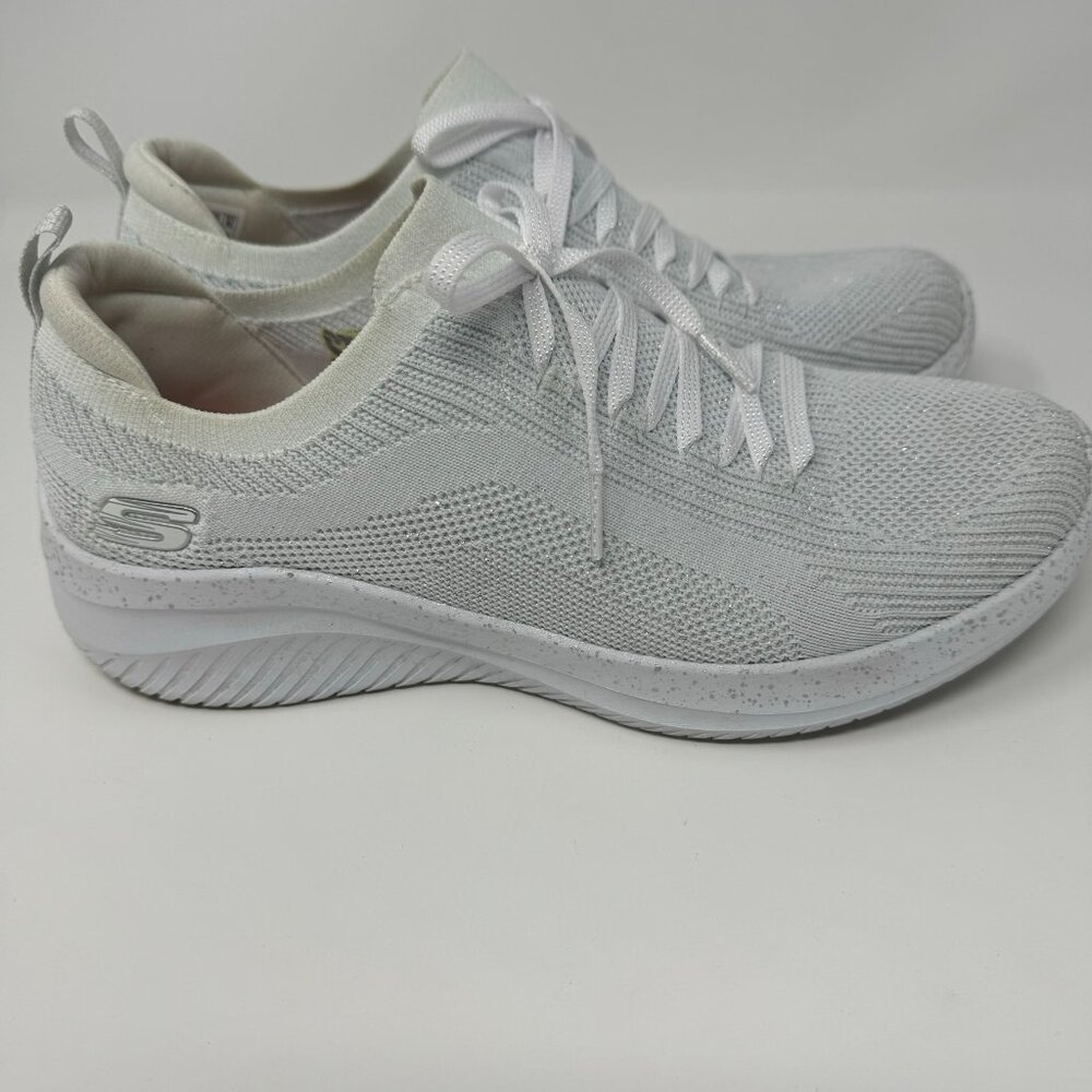 White Skechers Ultra Flex Pop Sensation Tennis Shoe Size 10